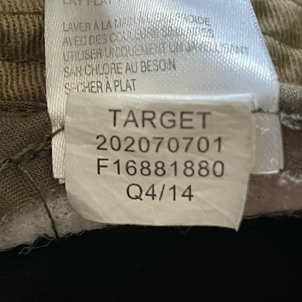 Youth Camouflage Target Brand Hat. One Size (fits a small to medium).